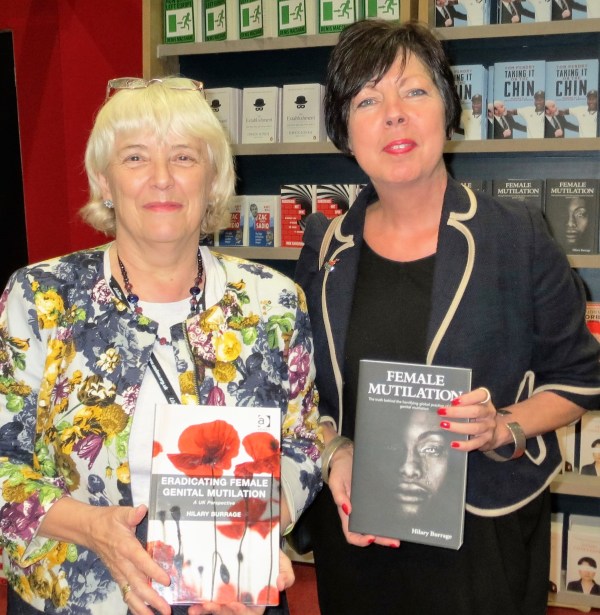 16-09-27-fgm-book-signing-labour-confc-blackwells-hilary-img_2048-4