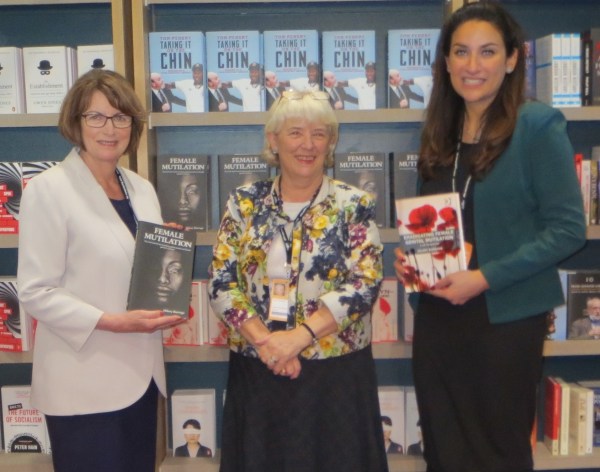 16-09-27-fgm-book-signing-labour-confc-blackwells-hilary-img_2048-9