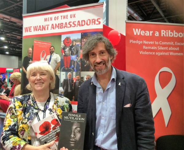 16-09-27-white-ribbon-uk-w-david-bartlett-img_2345